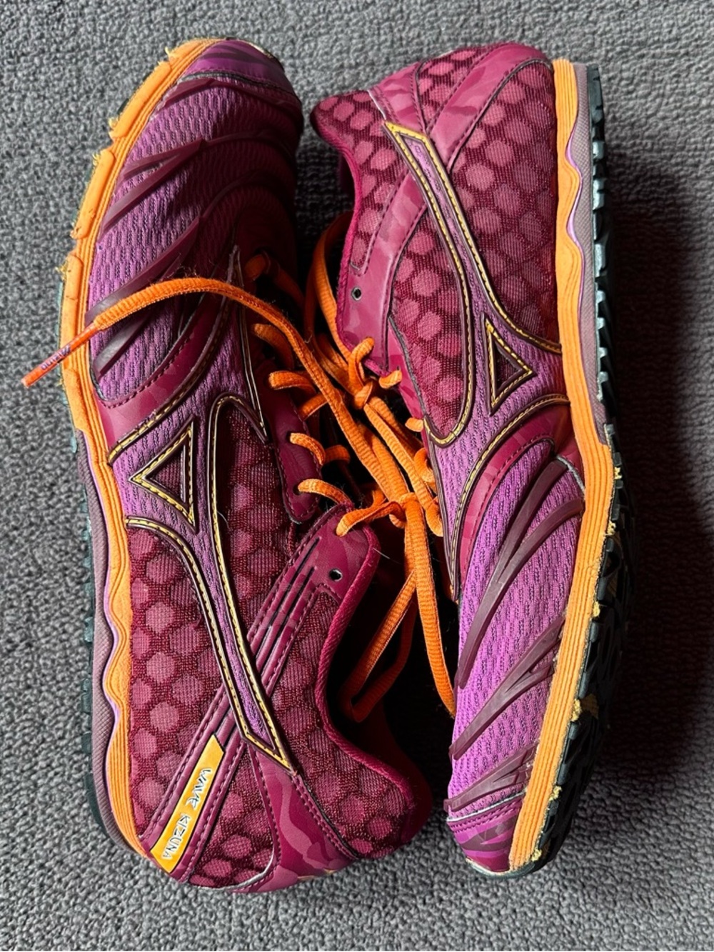 Mizuno Women's Magenta & Orange Athletic Running Shoes With Spikes 10.5